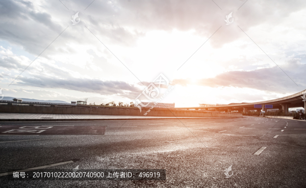 機(jī)場高速公路