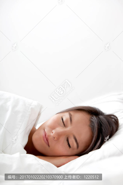 美麗的女人睡覺(jué)