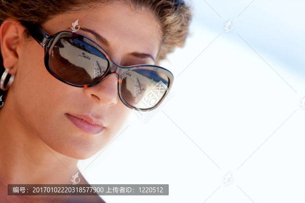 海灘上的女人