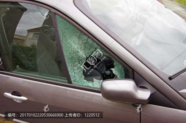 汽車破壞