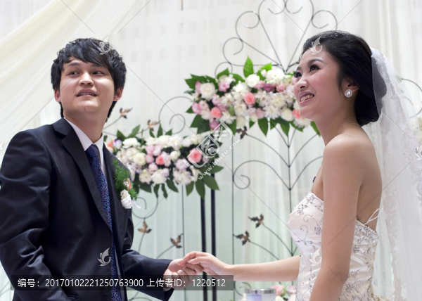 新婚夫婦
