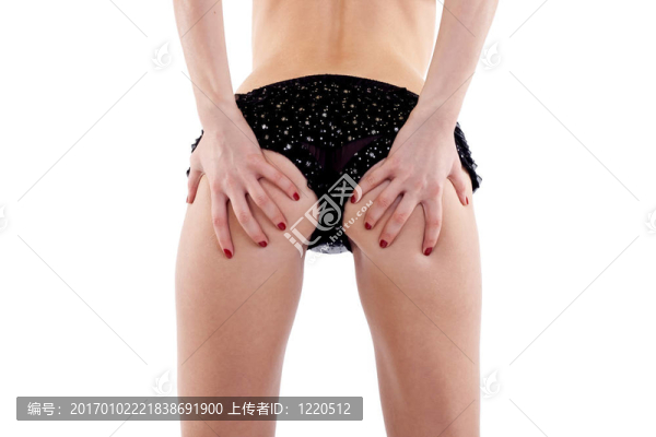 苗條苗條的裸女身體