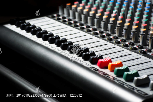 音頻混音器特寫