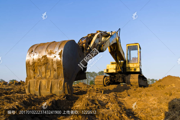 挖掘機(jī)