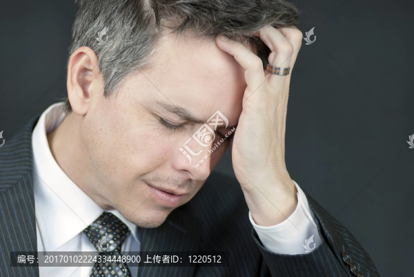 強調商人手拉手