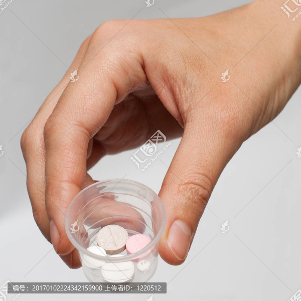 許多不同的藥丸