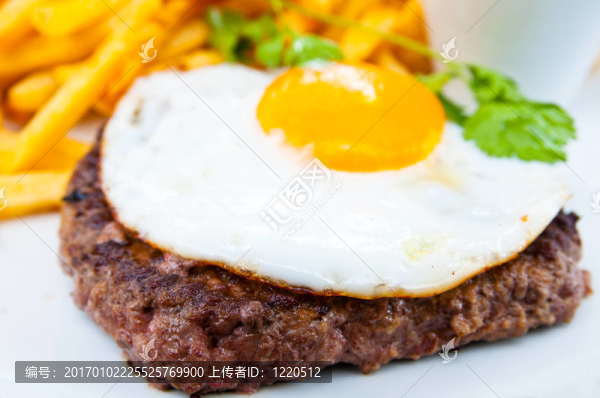 多汁的牛排牛肉