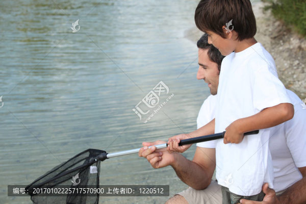 父子釣魚(yú)