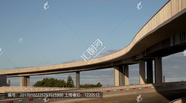 高架現(xiàn)代道路系統(tǒng)