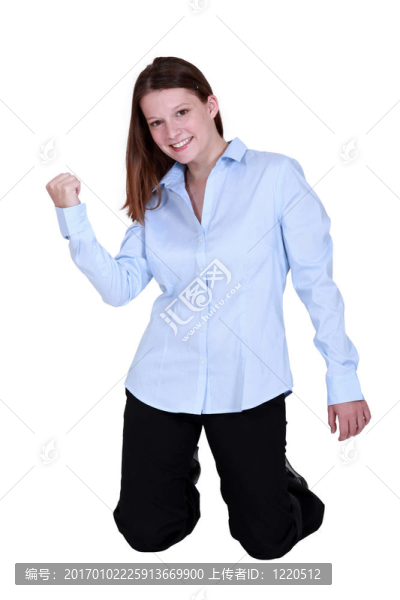 興奮的辦公室職員跪著