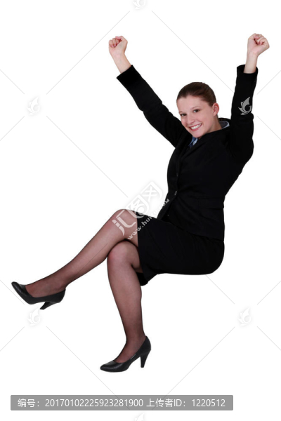 成功女人坐下來