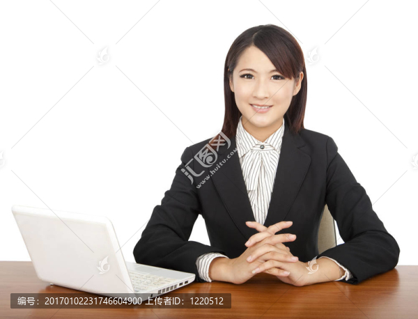 亞洲商人與筆記本電腦
