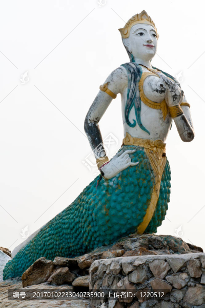 美人魚(yú)雕像