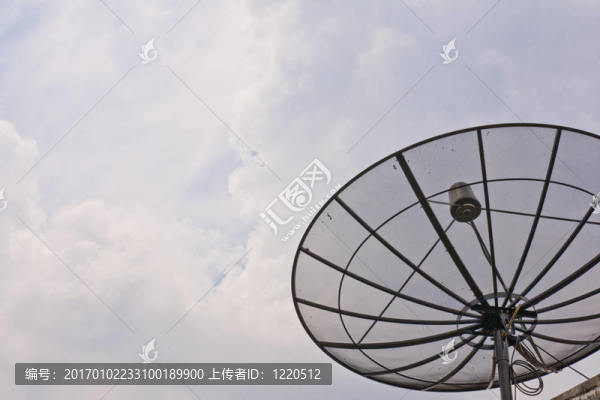 衛(wèi)星天線