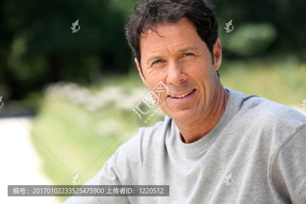 成年男性
