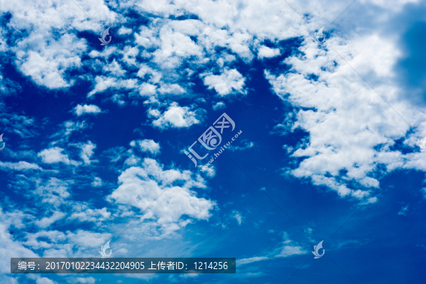 藍(lán)天白云