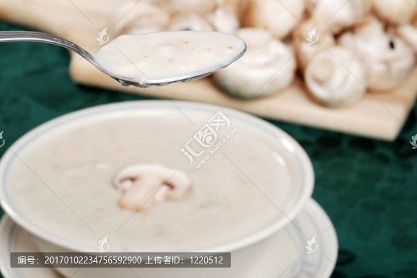 衷心綠色野菌湯