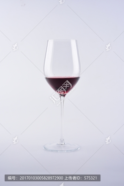 一杯紅酒
