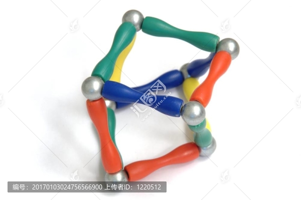 顏色金字塔球