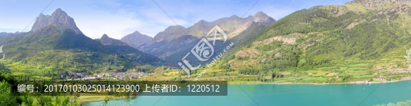 Sallent,de,Gallego拉努薩湖山脈全景