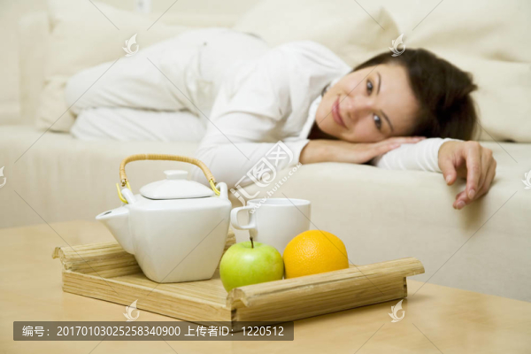 年輕的女人