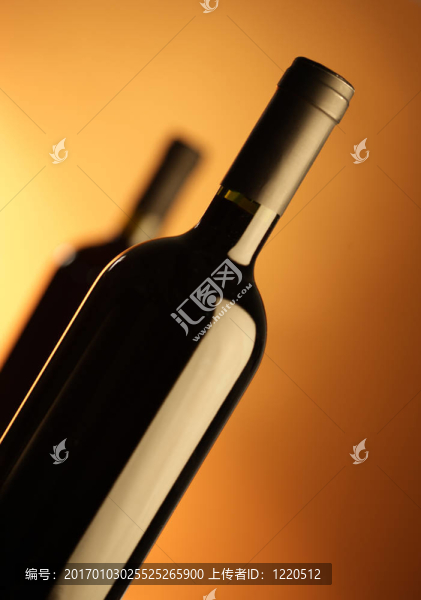 酒紅瓶