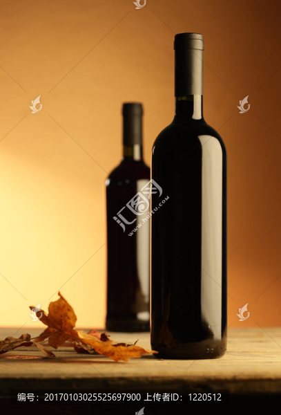 酒紅瓶