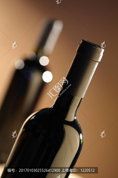 酒紅瓶