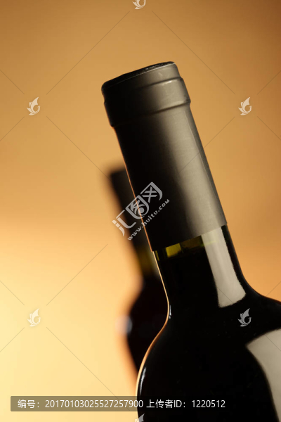 酒紅瓶