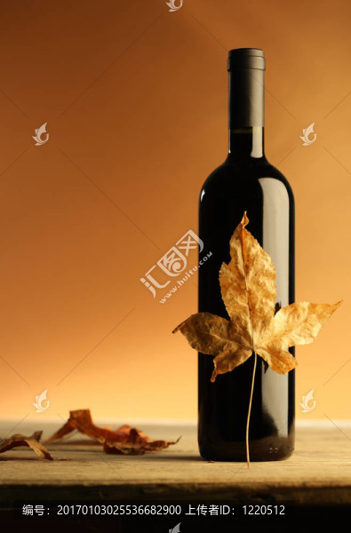 酒紅瓶