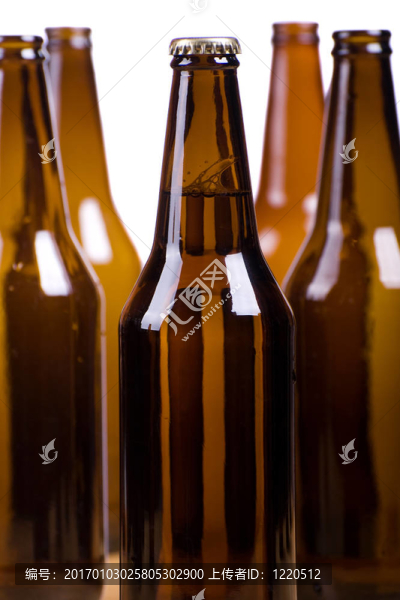 瓶啤酒