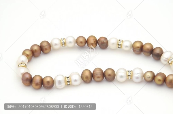 珍珠項(xiàng)鏈