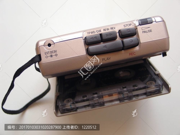 磁帶錄音機(jī)