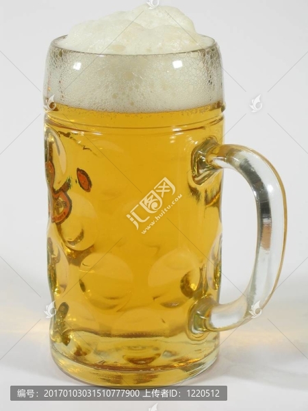 大啤酒杯
