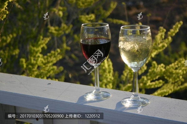 紅酒還是白葡萄酒？