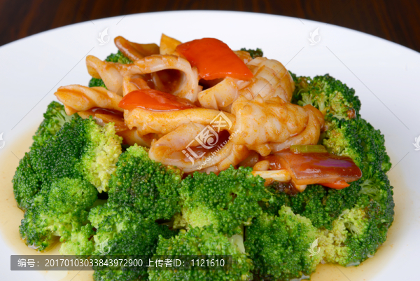 紅燒魷魚(yú)西蘭花