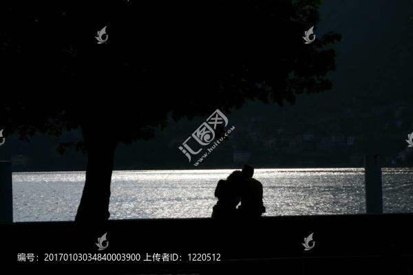 戀愛中的情侶