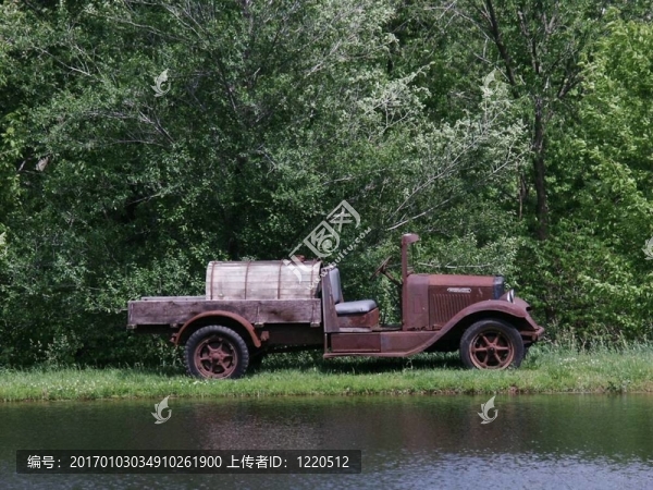 卡車的池塘