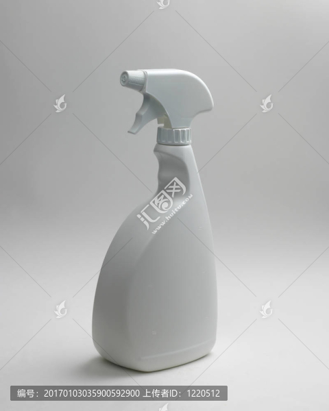 一種白色噴霧瓶