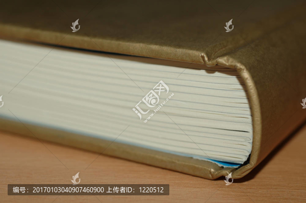 書的封面
