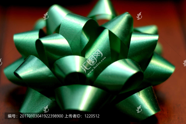 綠色蝴蝶結(jié)