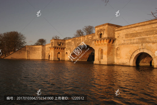 橋的黃昏