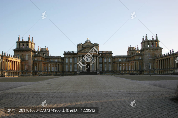 宮殿庭院
