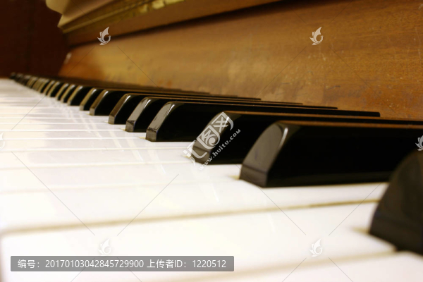 鋼琴2