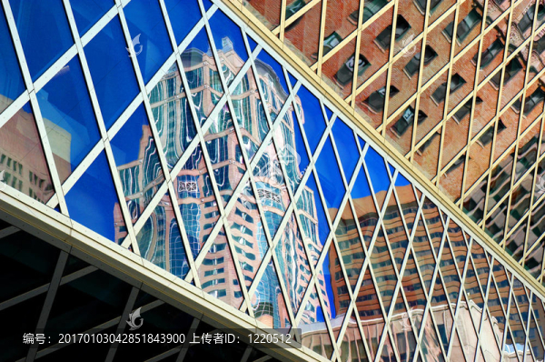 金屬和玻璃