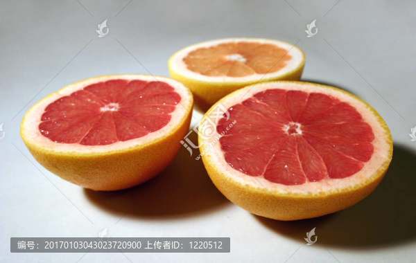 3葡萄柚半