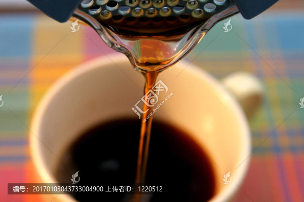 想要一個(gè)杯子嗎？