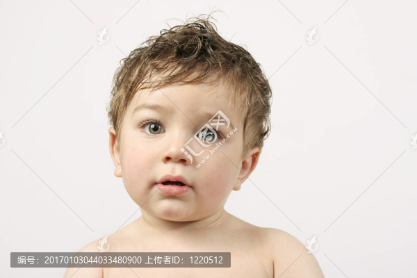 小男孩