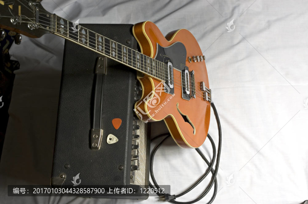 吉他和Amp