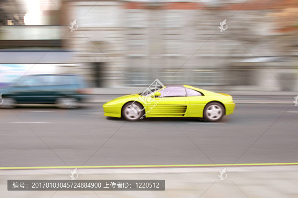 快速跑車黃